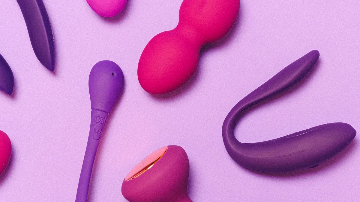 Top G-Spot Dildos for 2025 Reviewed for Maximum Pleasure