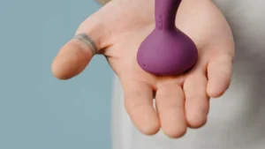 Top 3 Reasons ABS Dildos Beat Silicone